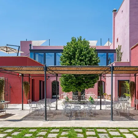 Arabesque Villa