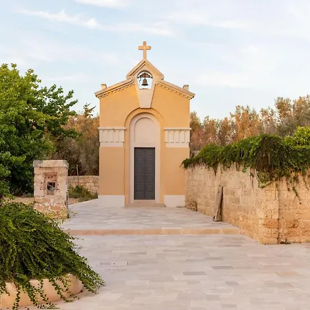 Arabesque Villa